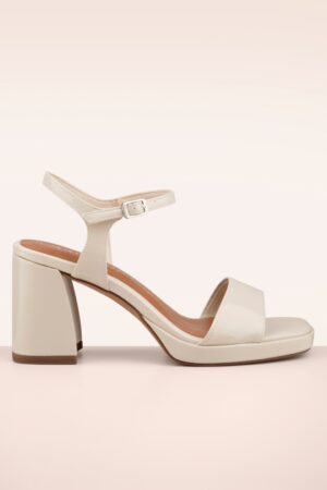 Bodil High Heel Sandaletten in Creme