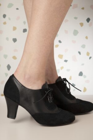 Ava Timeless Elegance Stiefeletten in Schwarz