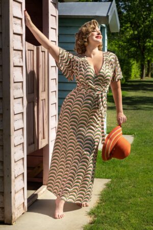 Tammy Retro Maxikleid in Braun und Multi
