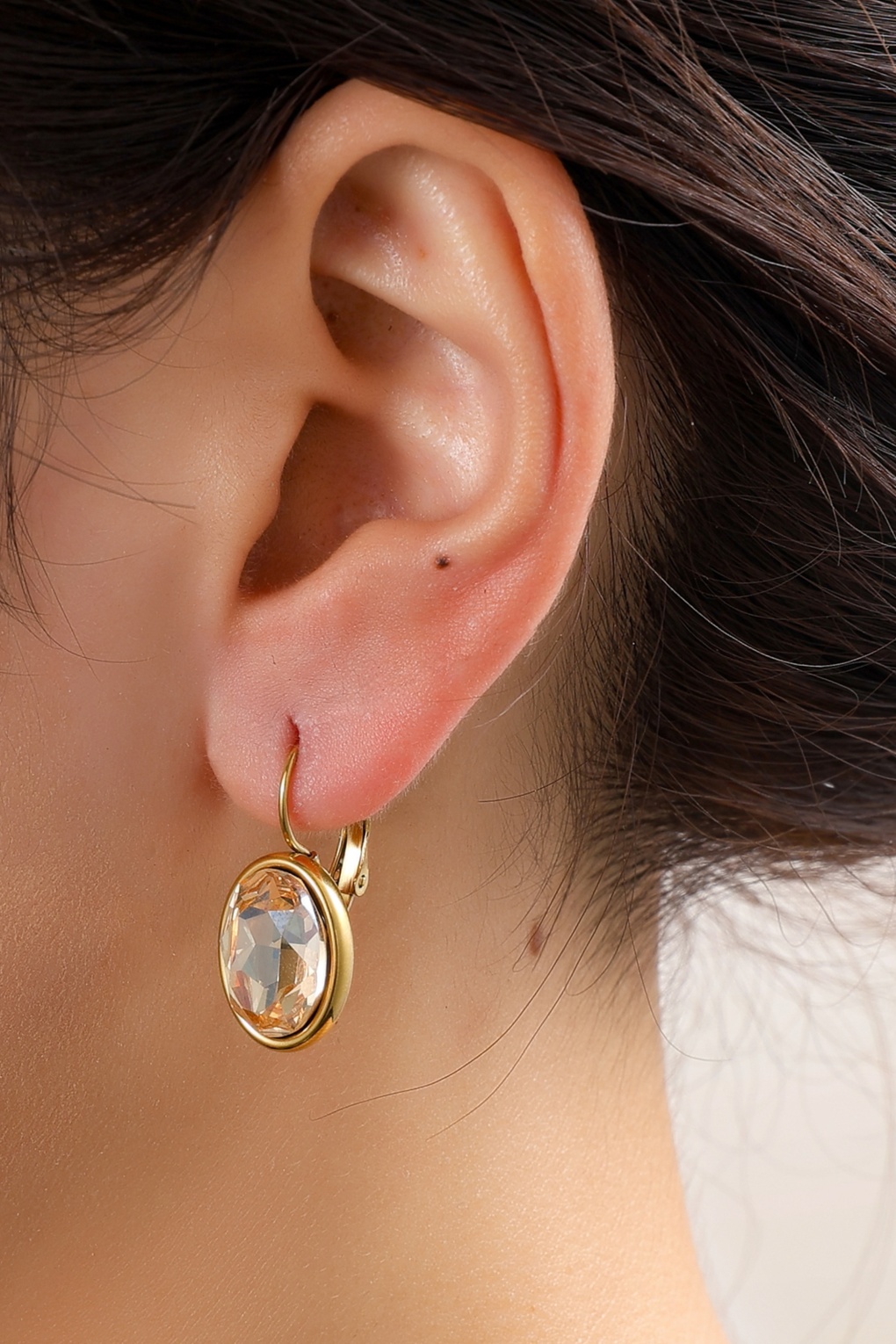 Oria Oval Ohrringe in Champagner