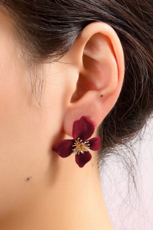 Velvet Flower Stud Ohrringe in Dunkelrot