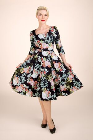 Janet Floral Swing-Kleid in Schwarz und Multi