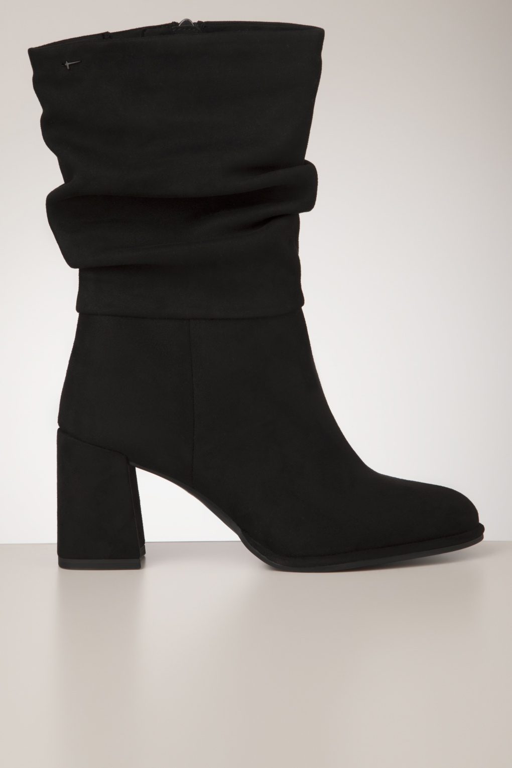 Linny Suedine Stiefel in Schwarz