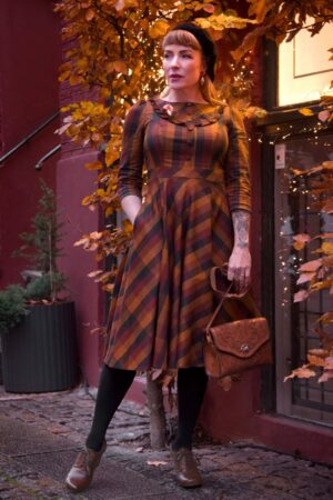 Mary Check Swing Kleid in Rost