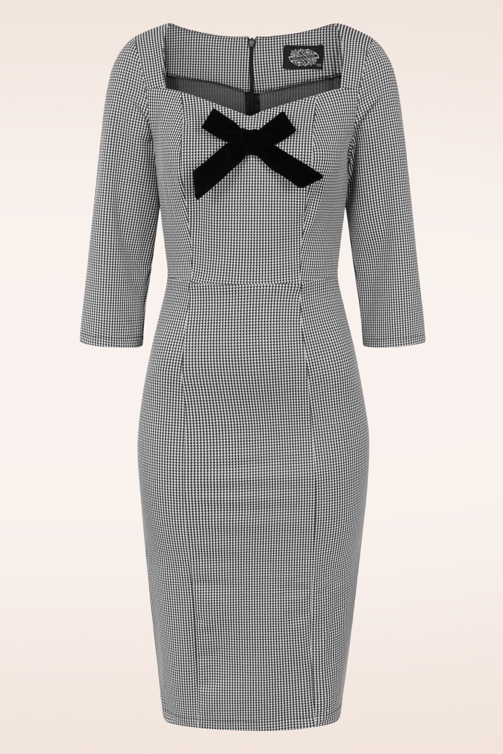 Exklusiv bei Topvintage - Gillian Hahnentritt-Bleistiftkleid in Schwarz-Weiß