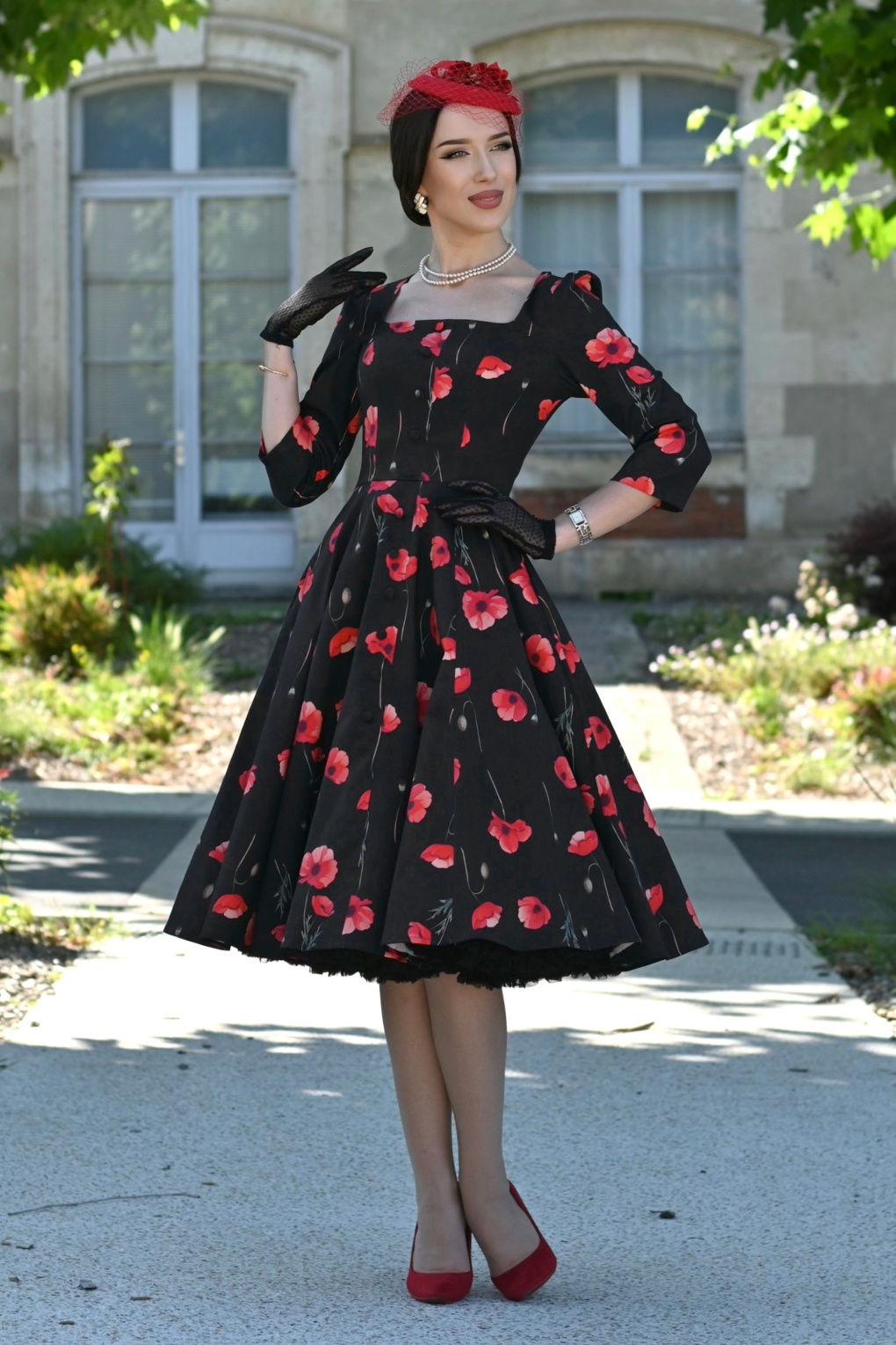 Lady Poppy Swingkleid in Schwarz und Rot