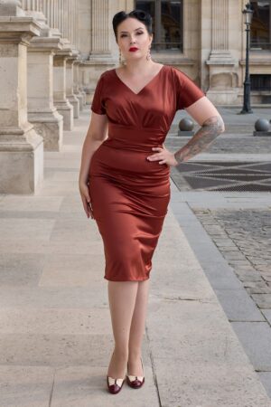 Louane Sunrise Satin- Bleistiftkleid in Sienna