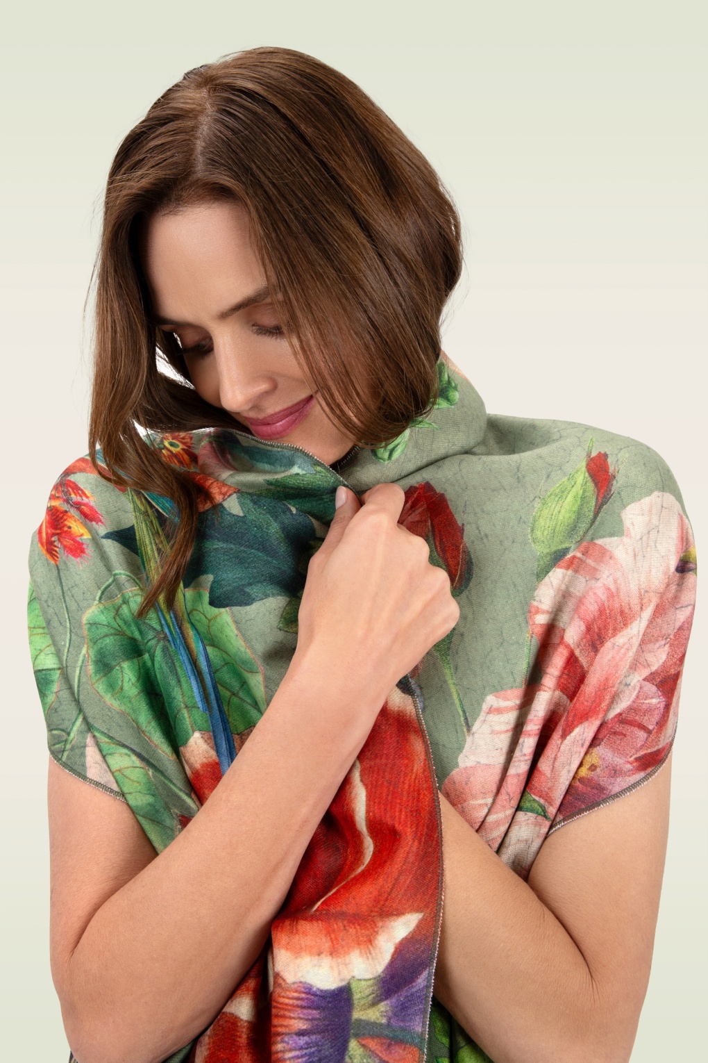 Botanical Bouquet Bedruckter Schal in Salbeigrün