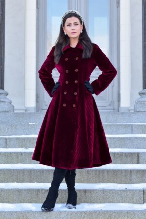 Exklusiv bei Topvintage ~ Mae Stepp-Swingmantel in Weinrot