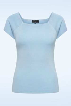 Kaylie Oberteil in Himmelblau