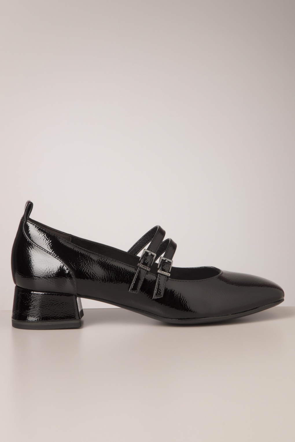Amelie Lack Pumps in Schwarz