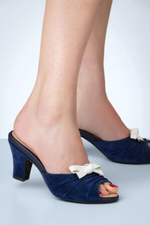 Ava Corporate Coast Mules in Marineblau