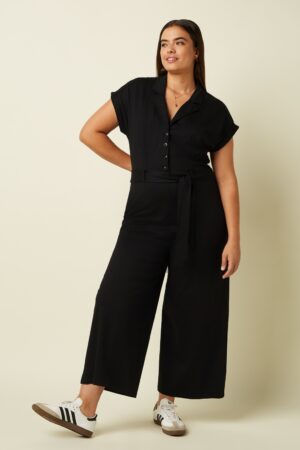 Darcy Viscose Classic Jumpsuit in Schwarz