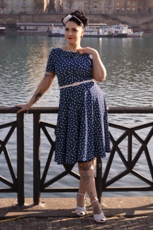 Hilly Hearts Swingkleid in Marineblau