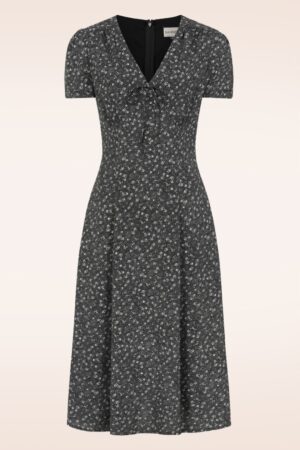 Josephine Ditzy Swing Kleid in Schwarz