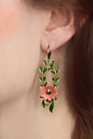 Prosper Ohrringe in Gold, Grün und Koralle