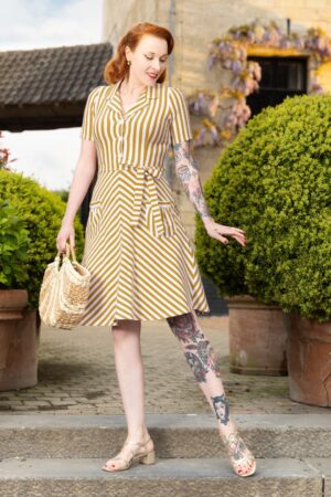 Revers Tricot Streifen Kleid in Honiggelb