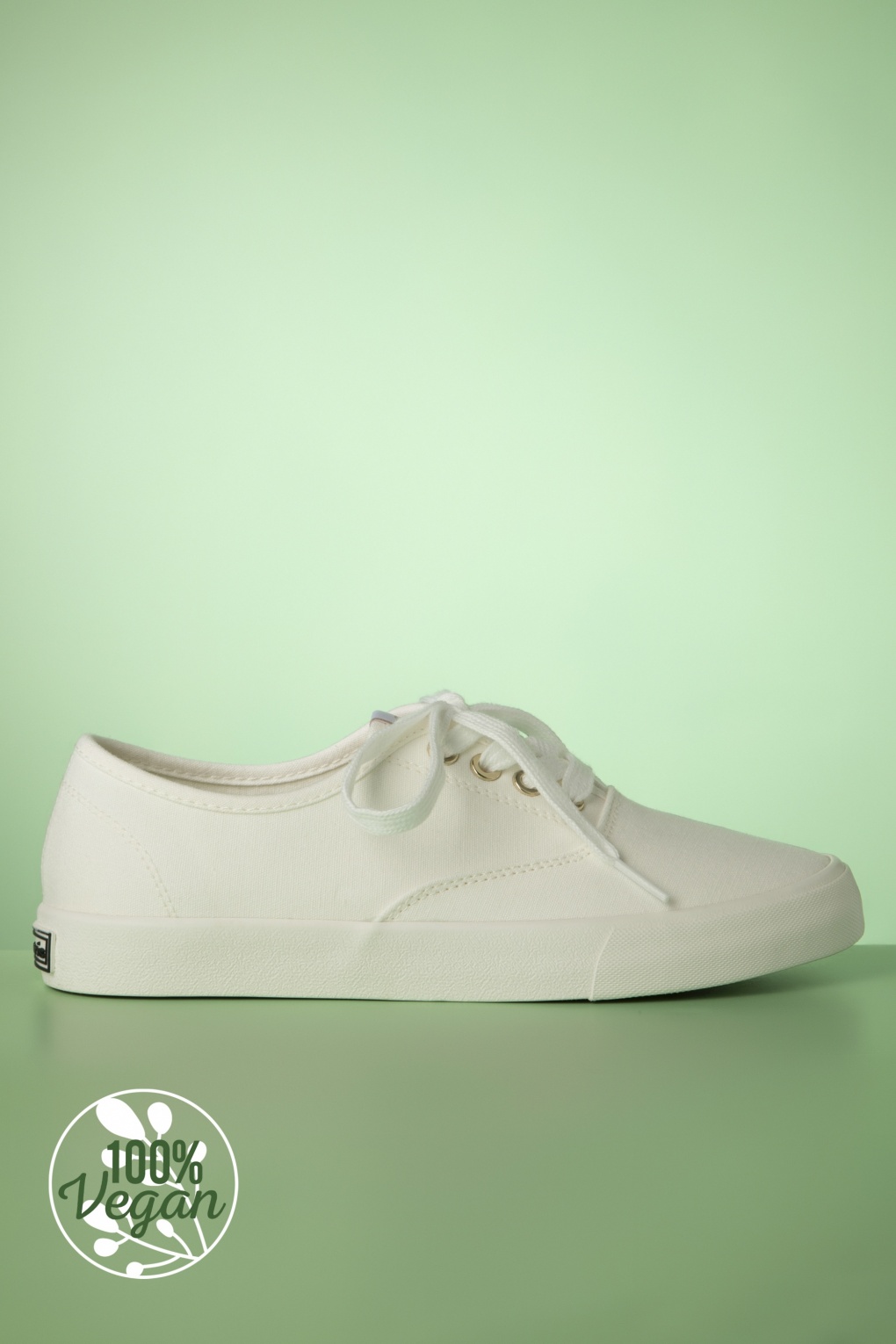 Chloe Canvas Sneaker in Off White