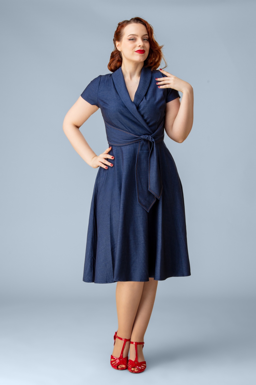 Exklusiv bei Topvintage ~ Emma Swingkleid in Blau