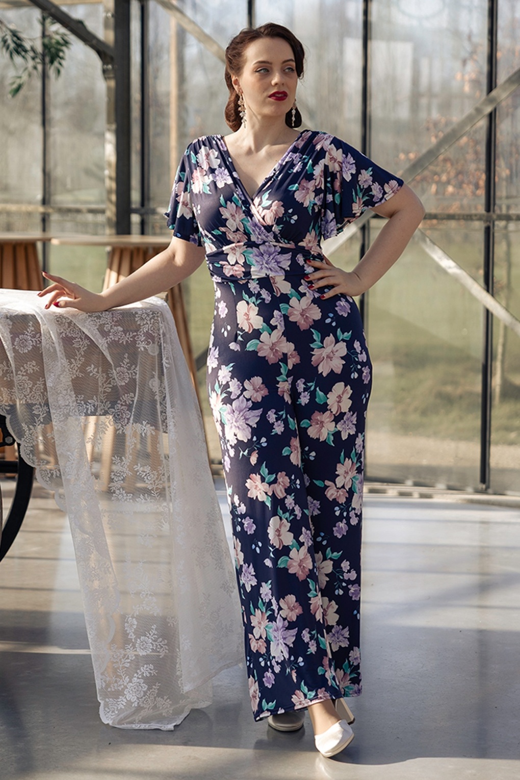 Exklusiv bei Topvintage ~ Petal Parade Jumpsuit in Dunkelblau